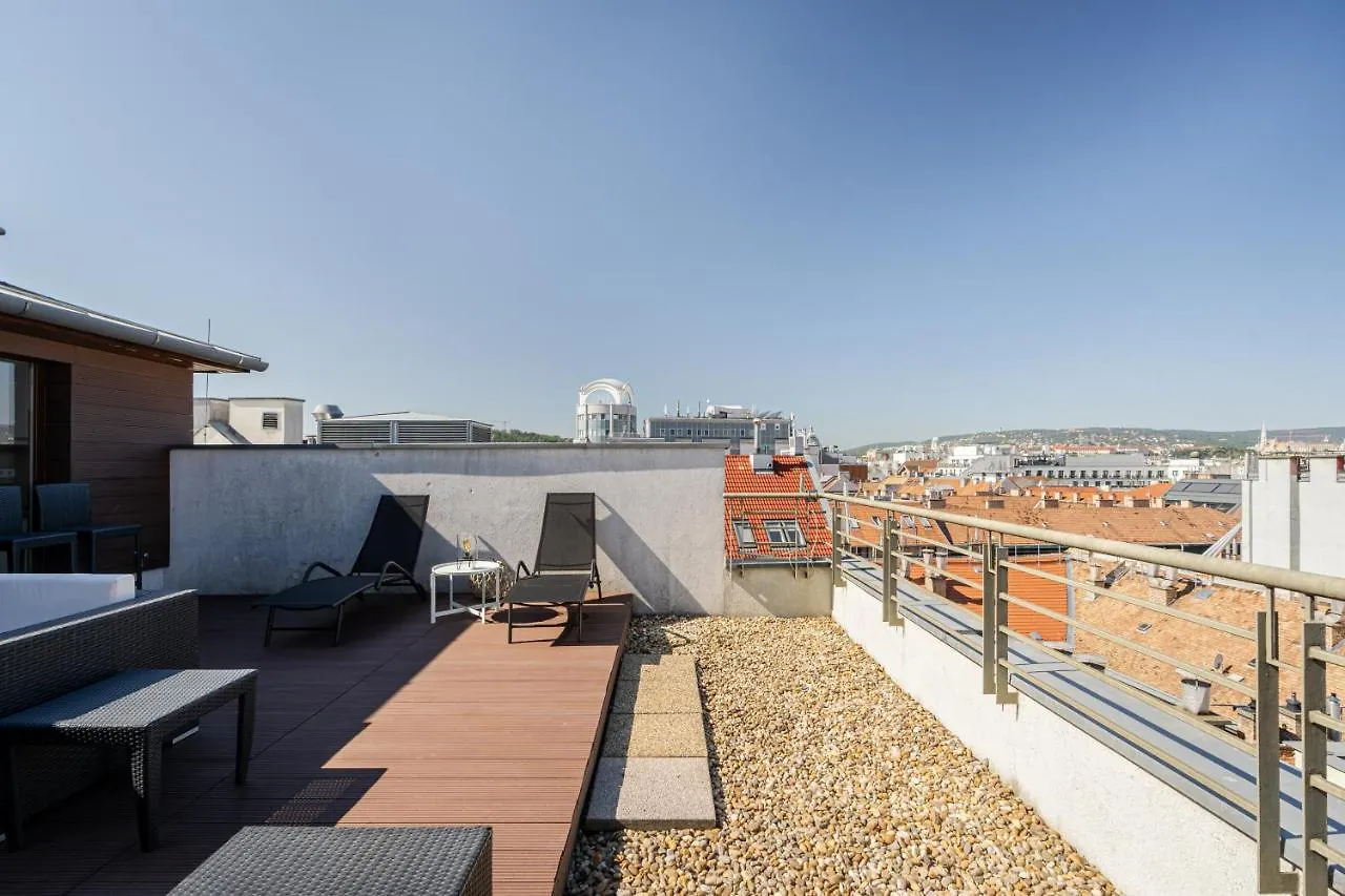 Panoramic Penthouse With Rooftop Terrace & Parking For 2 Cars Budapest