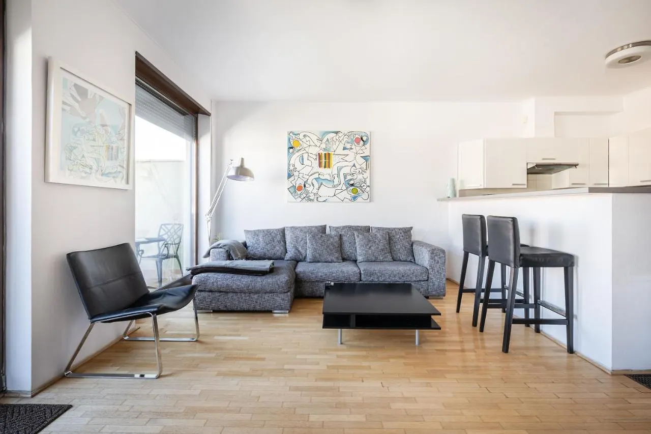 Appartamento Panoramic Penthouse With Rooftop Terrace & Parking For 2 Cars Budapest